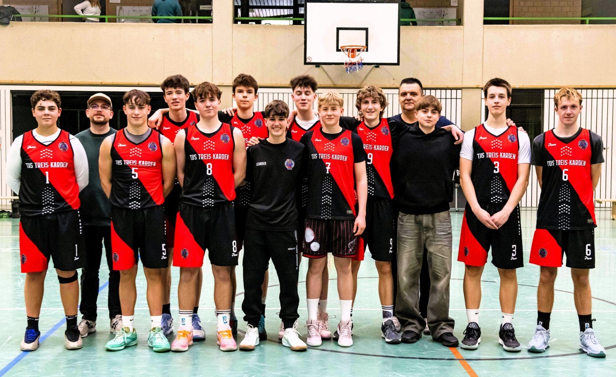 Teamfoto 28.3.26 Meisterschaft Foto Lisa Ferrlein FILEminimizer